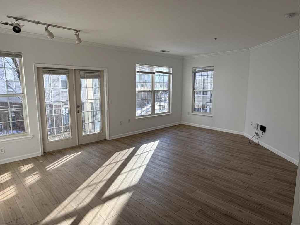 3015 Nicosh Cir Unit 2201 - Photo 2 of 14