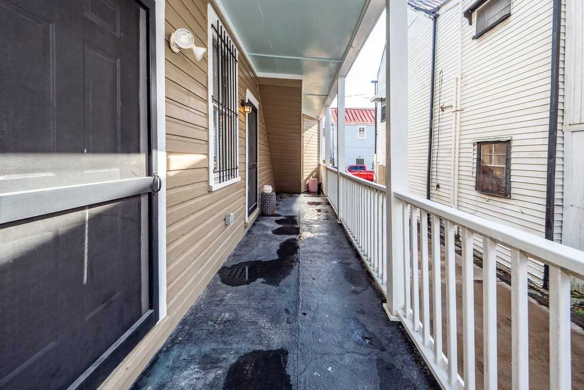 34 Amherst St - Photo 5 of 9