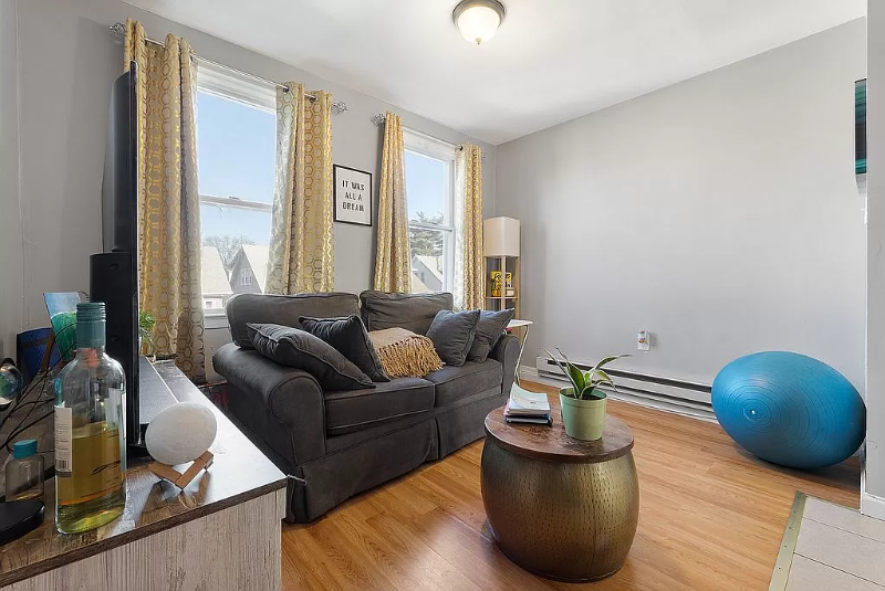 196 Shephard Ave #3 - Photo 4 of 15