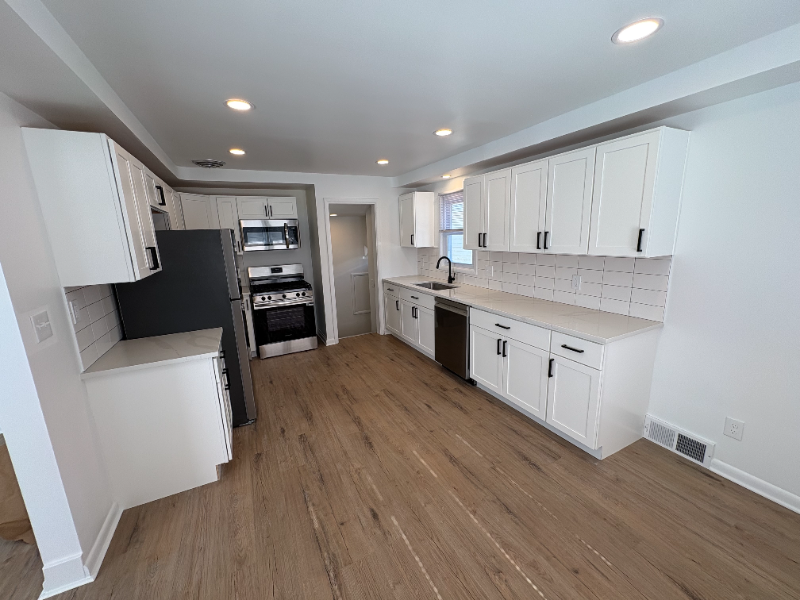 13319 Mccracken Rd - Photo 2 of 18