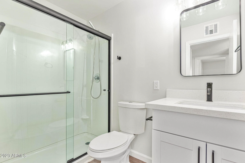 1325 E Don Carlos Ave - Photo 2 of 4