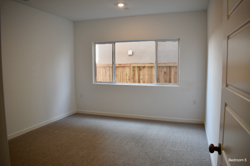 2345 N Argyle Ave - Photo 4 of 20