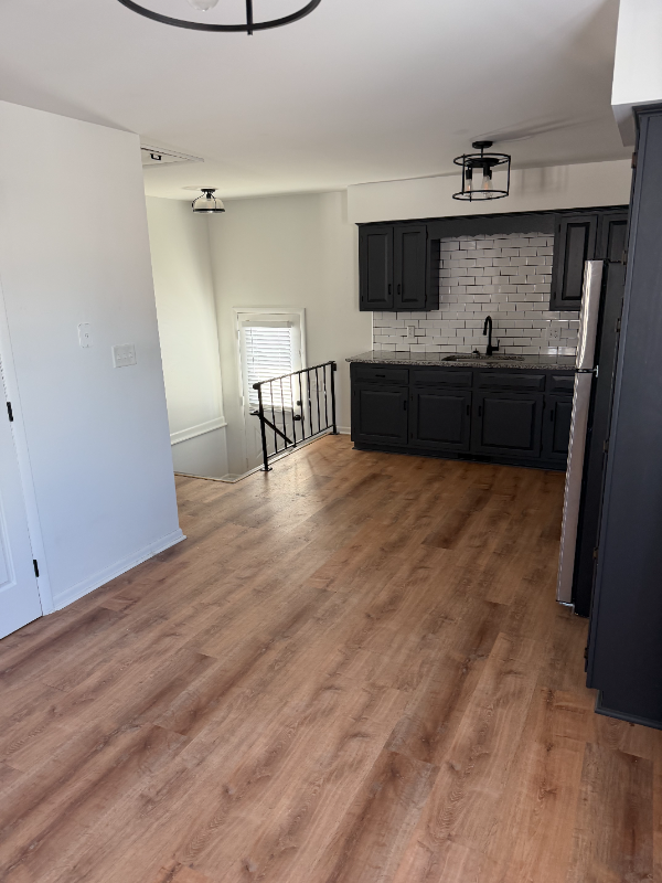 20 S Chestnut St - Photo 4 of 16