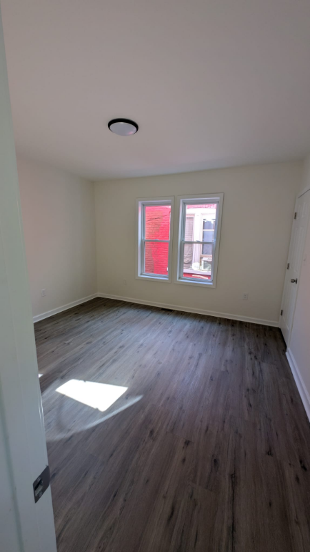 59 Madison Ave - Photo 2 of 8