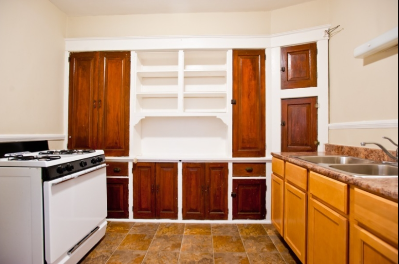 3000 N Oakland Ave #8 - Photo 2 of 10