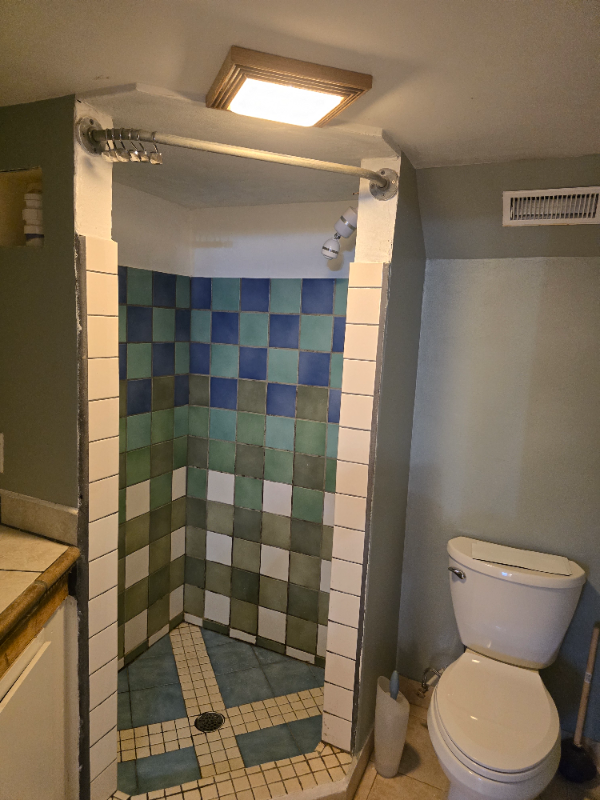 324 S French Broad Ave - Photo 5 of 9