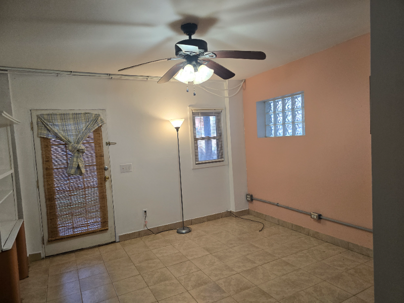 324 S French Broad Ave - Photo 6 of 9