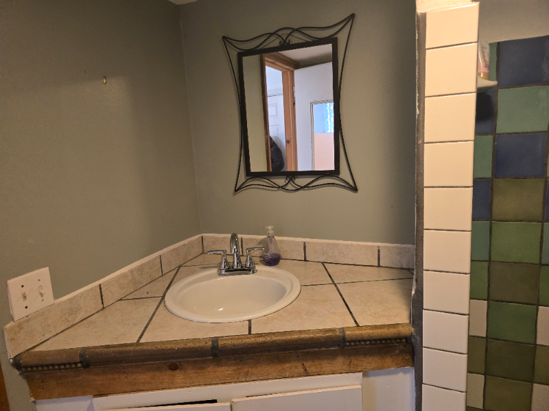 324 S French Broad Ave - Photo 7 of 9