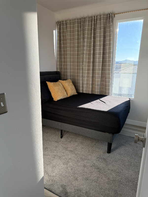 859 N Basalt - Photo 2 of 14