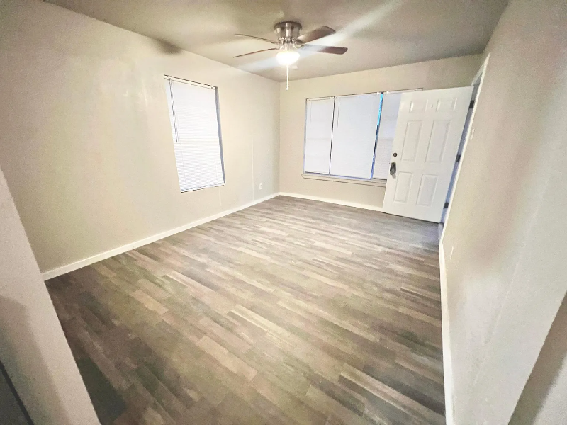 754 Fitch St - Photo 2 of 18