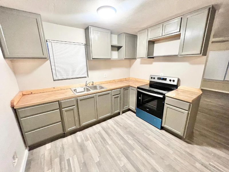 754 Fitch St - Photo 6 of 18