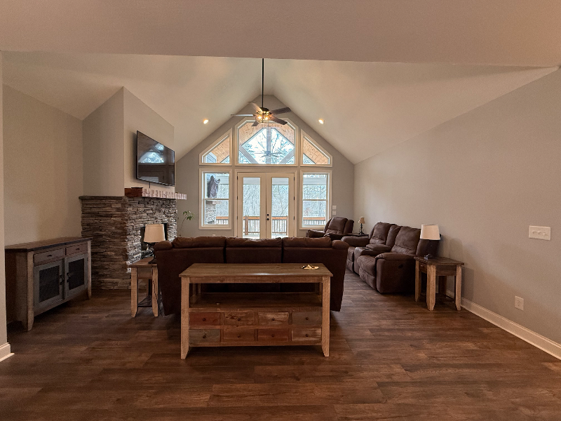 445 Farmer Cir - Photo 6 of 16