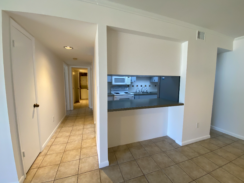 710 N Village Dr N #205 - Photo 5 of 19