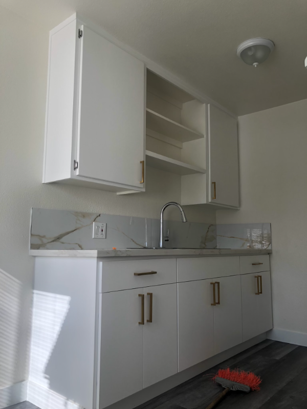 1742 Henderson Ave - Photo 3 of 3