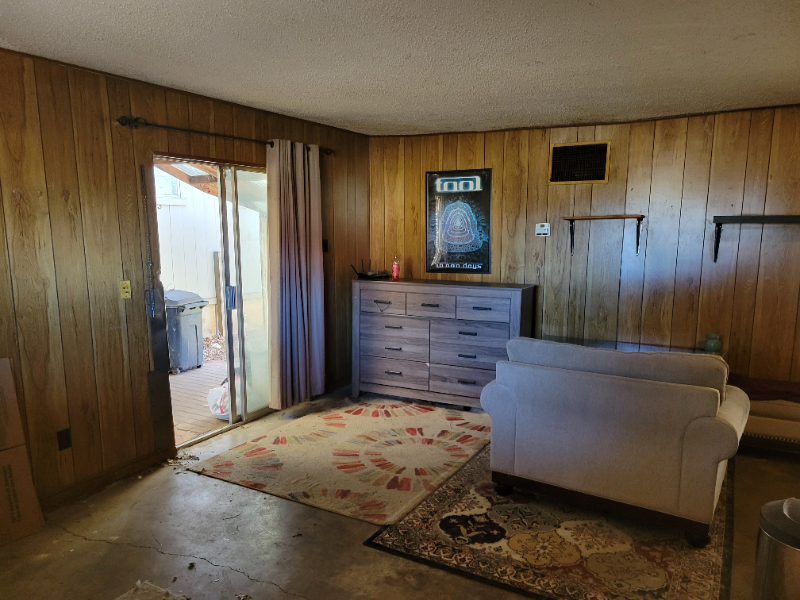 221 Red Bird Ln - Photo 4 of 7