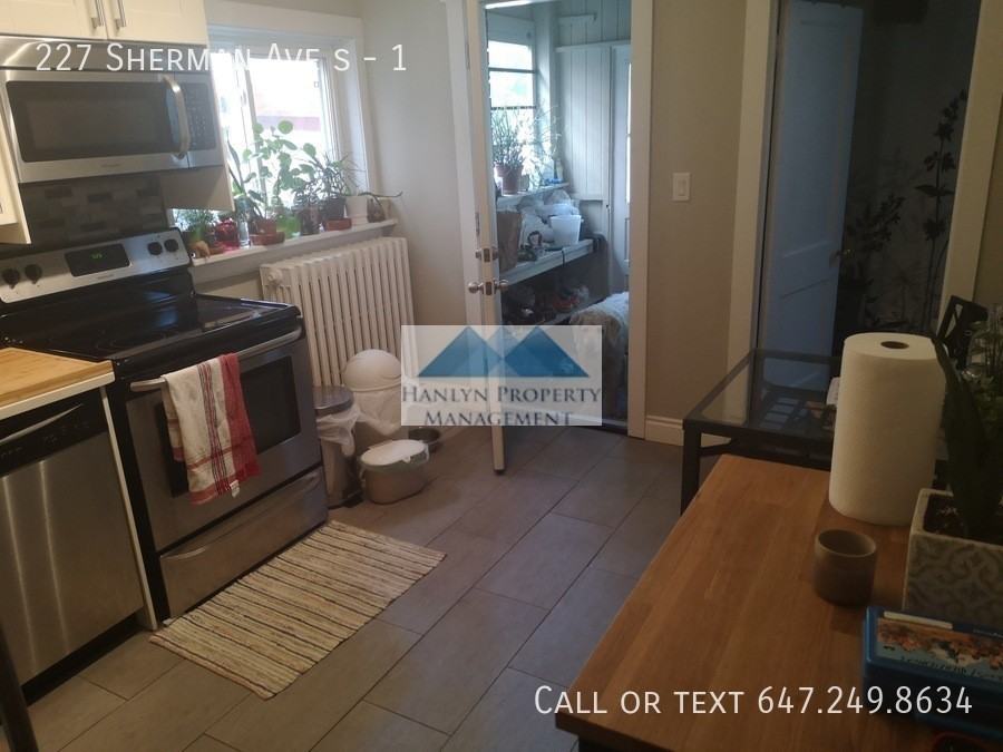 227 Sherman Ave S #1 - Photo 3 of 9