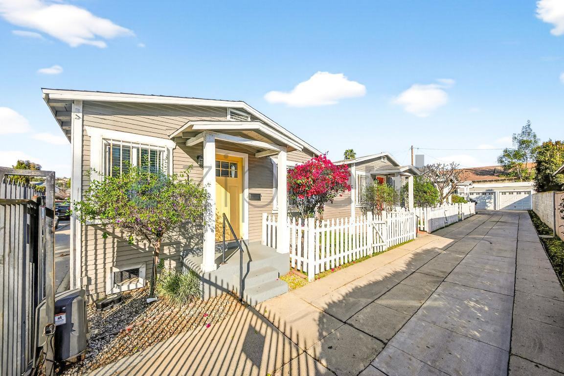 1544 Stanley Ave #1540 - Photo 2 of 13