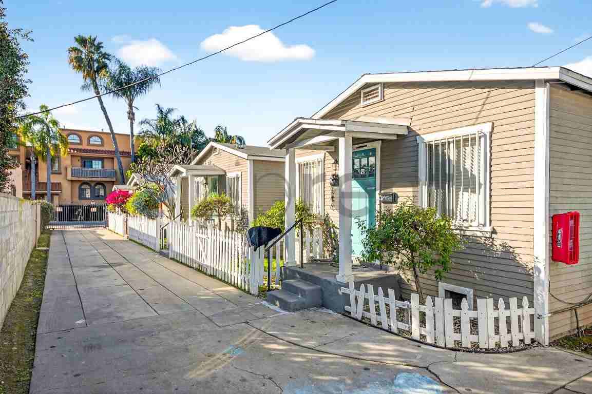 1544 Stanley Ave #1540 - Photo 4 of 13