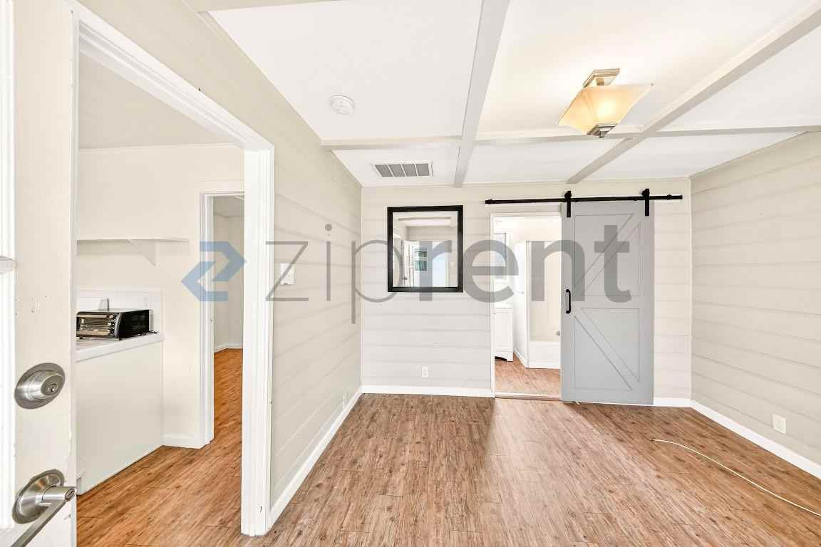 1113 N Sparks St - Photo 6 of 15