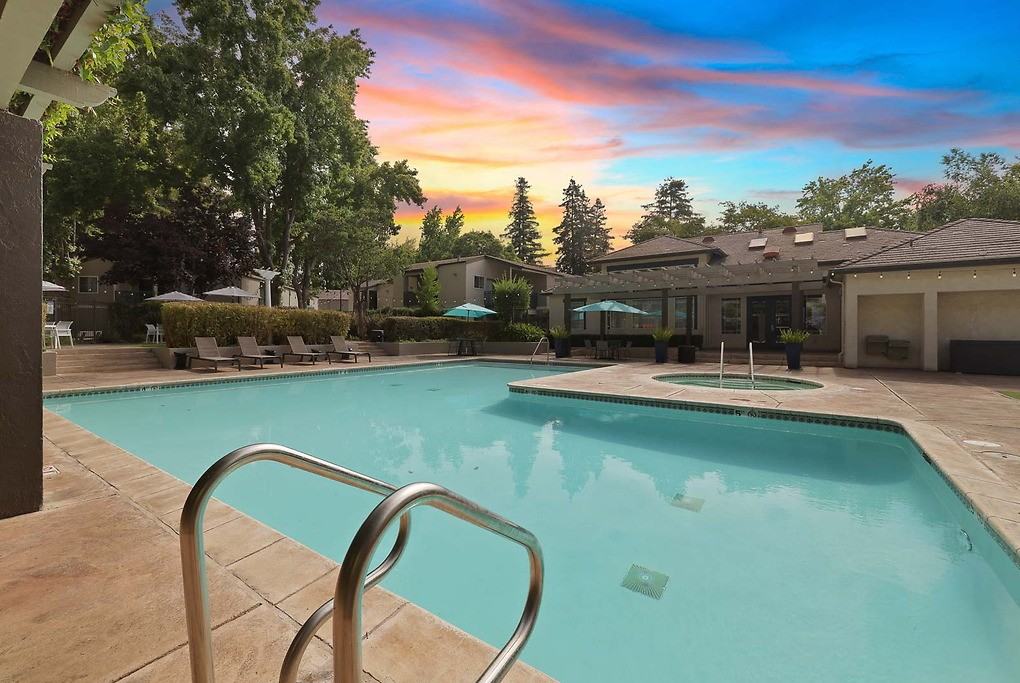 Stevenson Place - Photo 2 of 41