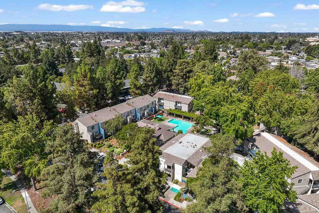 Stevenson Place - Photo 5 of 41