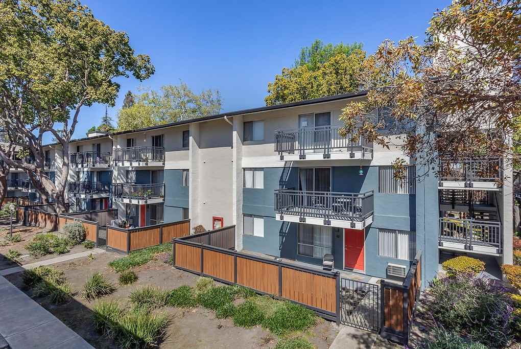 The Montclaire - Photo 6 of 44