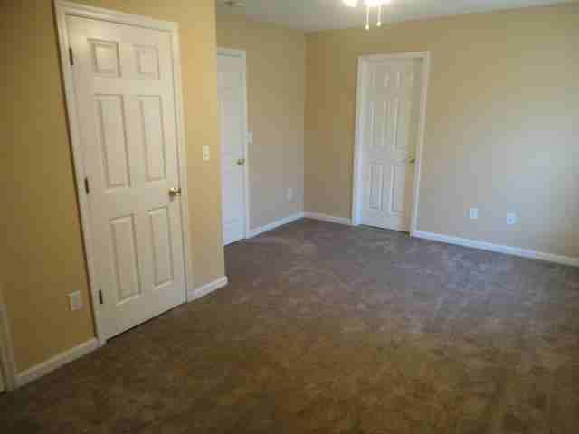 1217 Osburn Rd #1211D - Photo 7 of 9