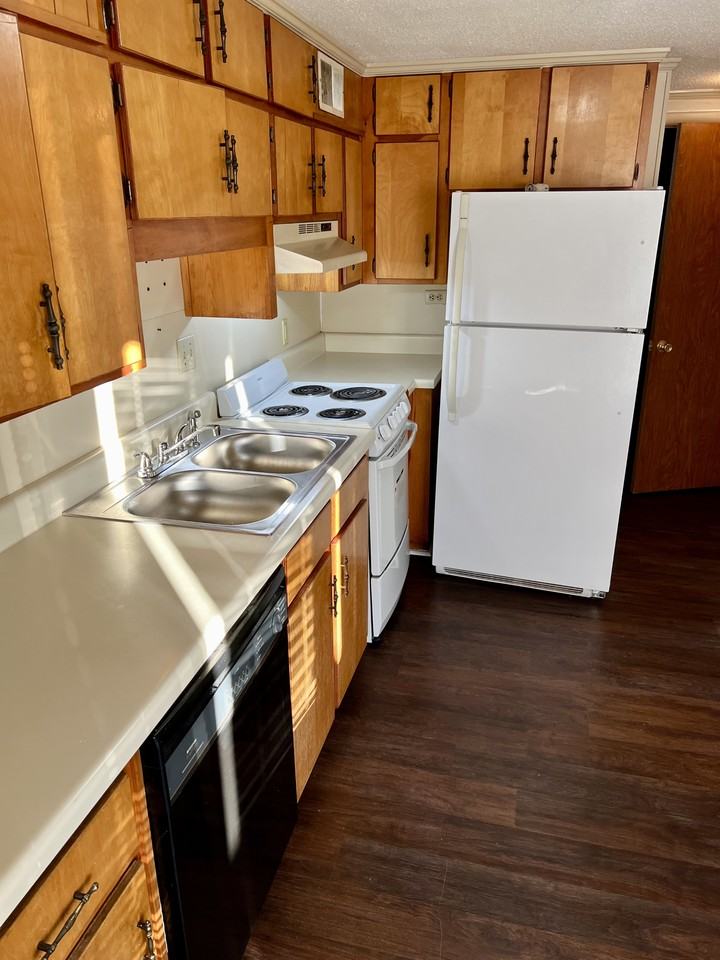 110 Lyon St #102 - Photo 5 of 14