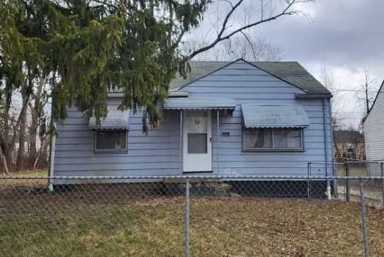 4345 E 142nd St - Photo 2 of 3