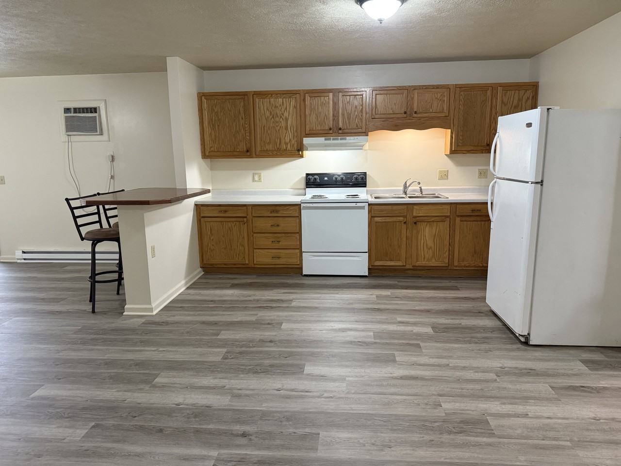 201 W Main St, #109 - Photo 4 of 13