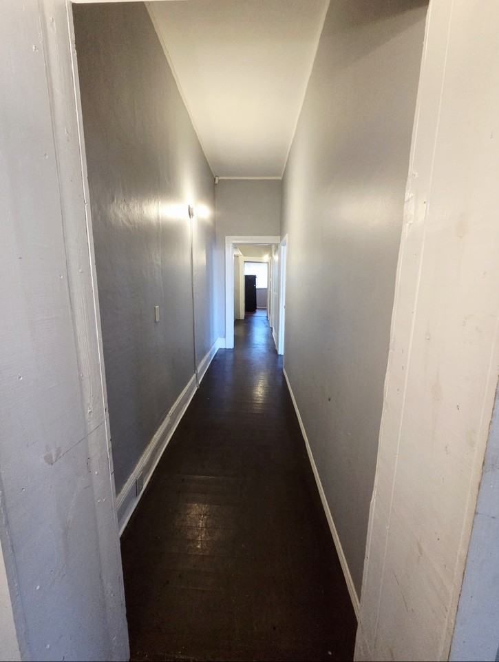 930 Summit Ave - Photo 6 of 13