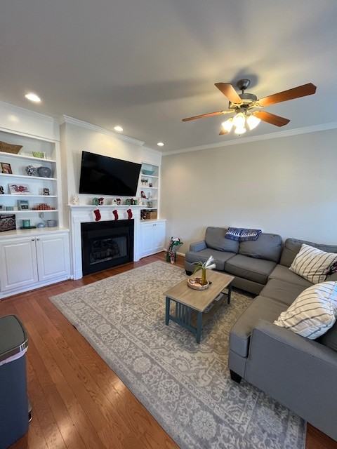 138 Lincoln St - Photo 3 of 19