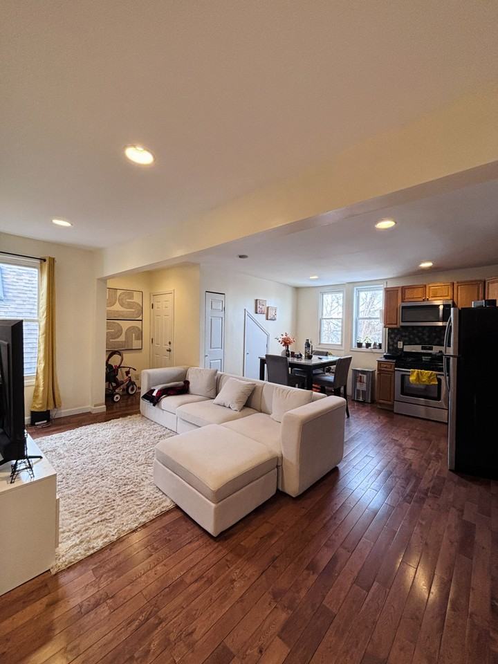 41 Cedar St #3 - Photo 2 of 6