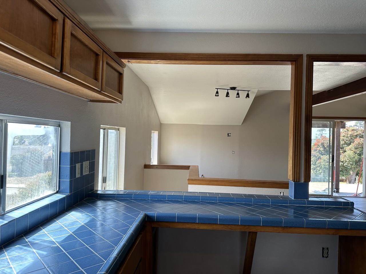 1339 24th St #A - Photo 2 of 10