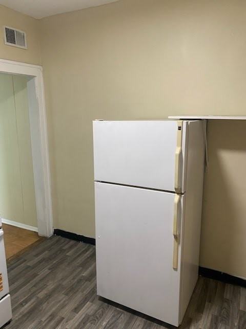 4402 Magoun Ave #D - Photo 5 of 5