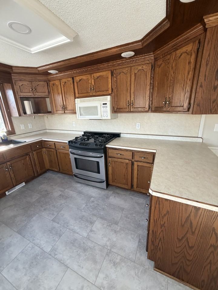 7431 Lake Dr #NA - Photo 7 of 34