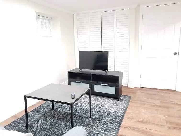 332 Stegman Pkwy #NA - Photo 3 of 11