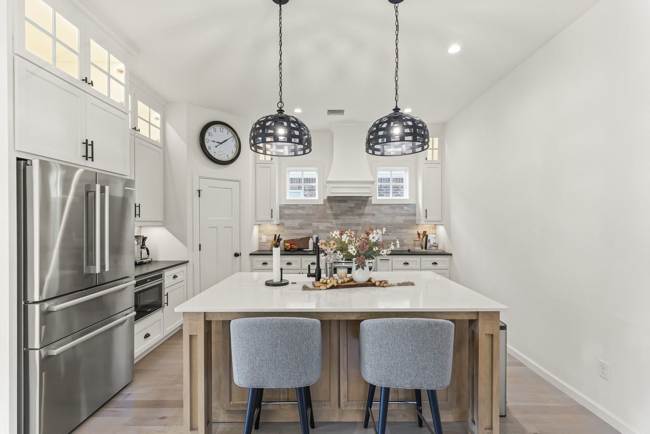 1901 Plaza District Dr #NA - Photo 4 of 33