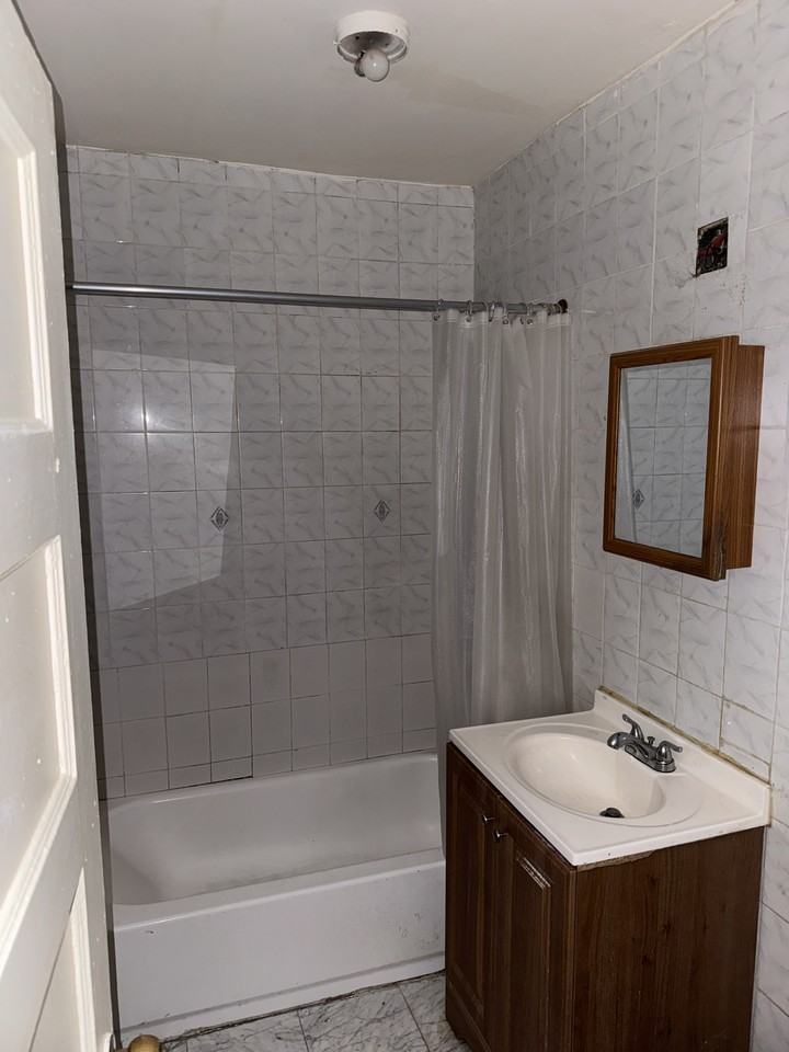 10147 132nd St #2ndFL - Photo 4 of 7