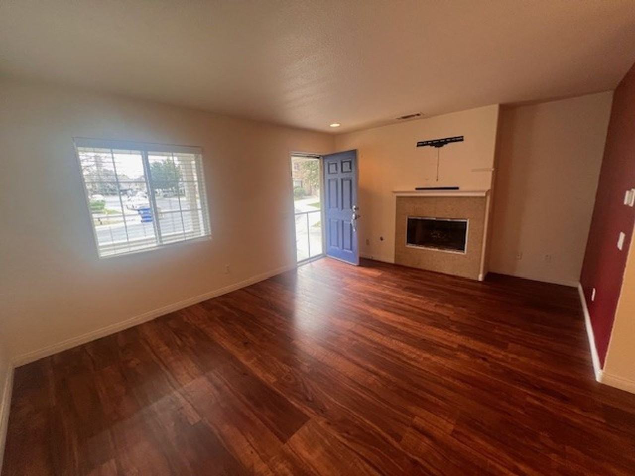 221 Valley Station Cir - Photo 3 of 27