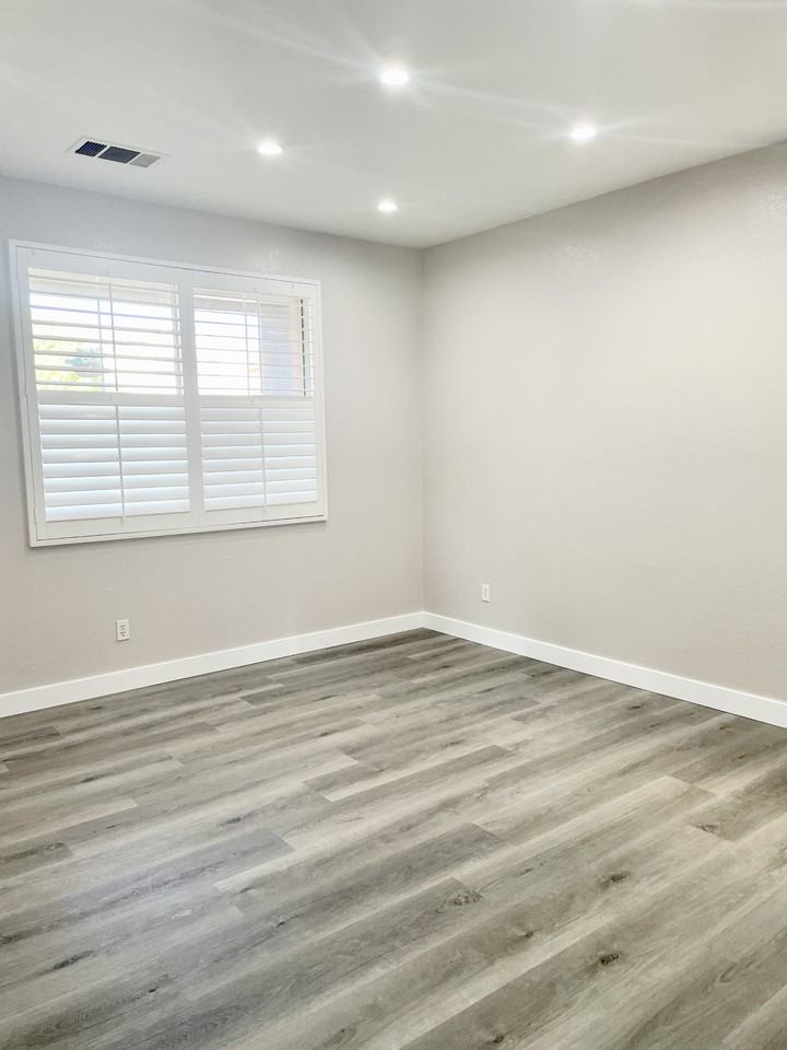 6 Red Coat Pl #NA - Photo 3 of 26