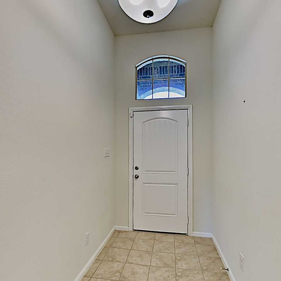 728 Rutherford Dr - Photo 4 of 20