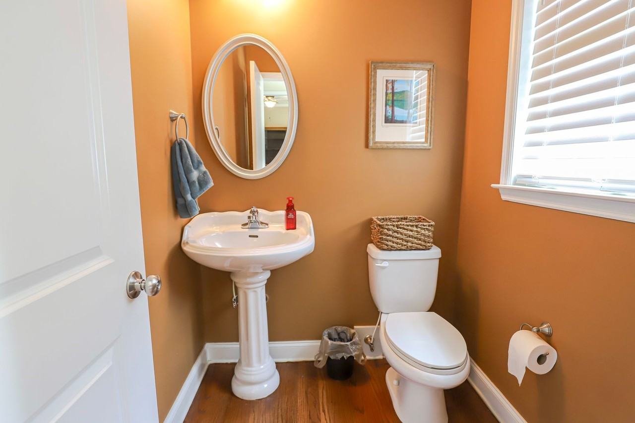 919 Napiers Post Dr - Photo 2 of 32