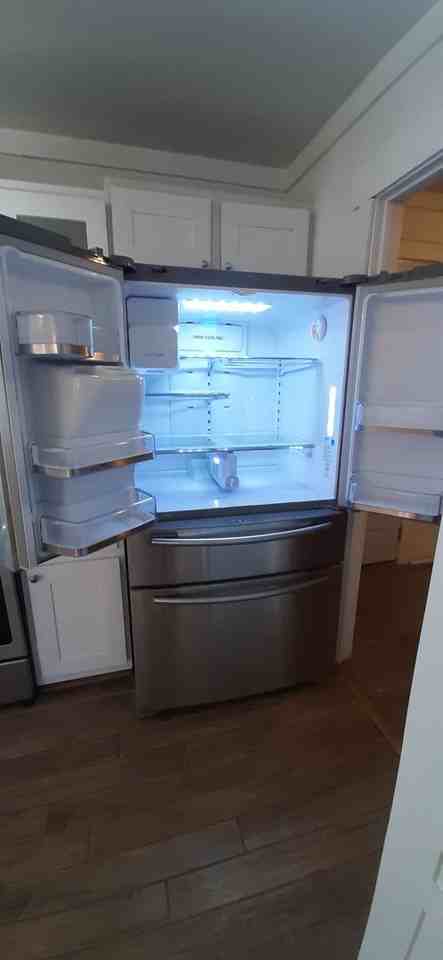 156 Bailey St - Photo 5 of 27