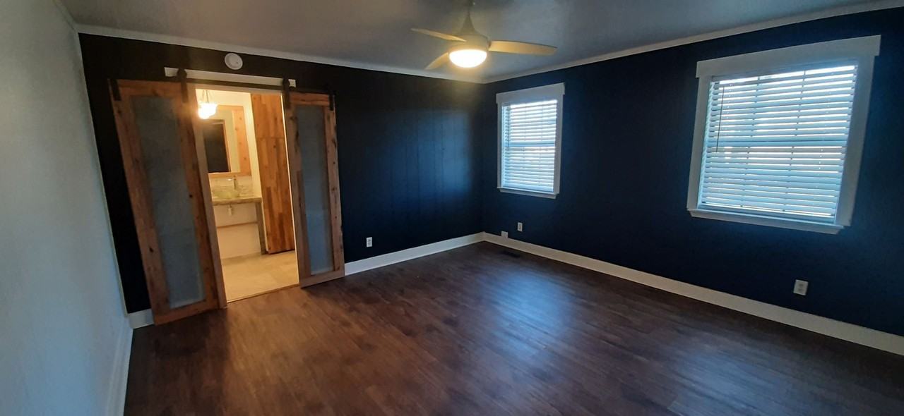 156 Bailey St - Photo 7 of 27