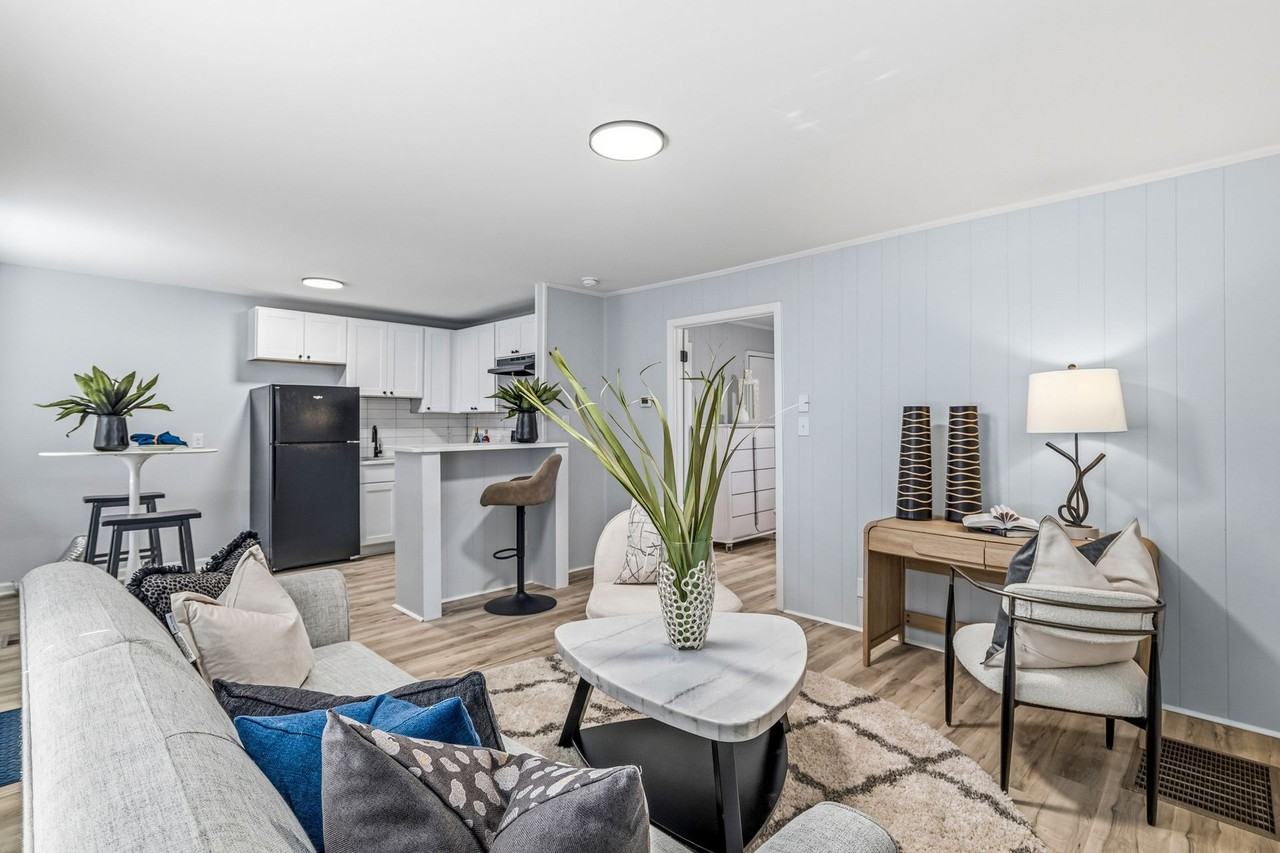 4233 Brownsboro - Photo 6 of 21