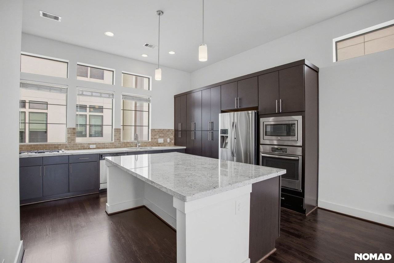 1706 Alamo St - Photo 6 of 34