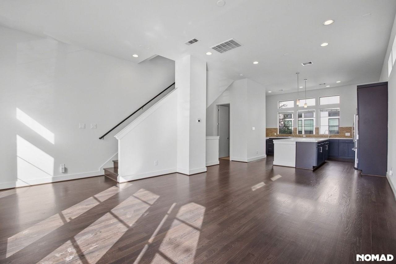 1706 Alamo St - Photo 3 of 34