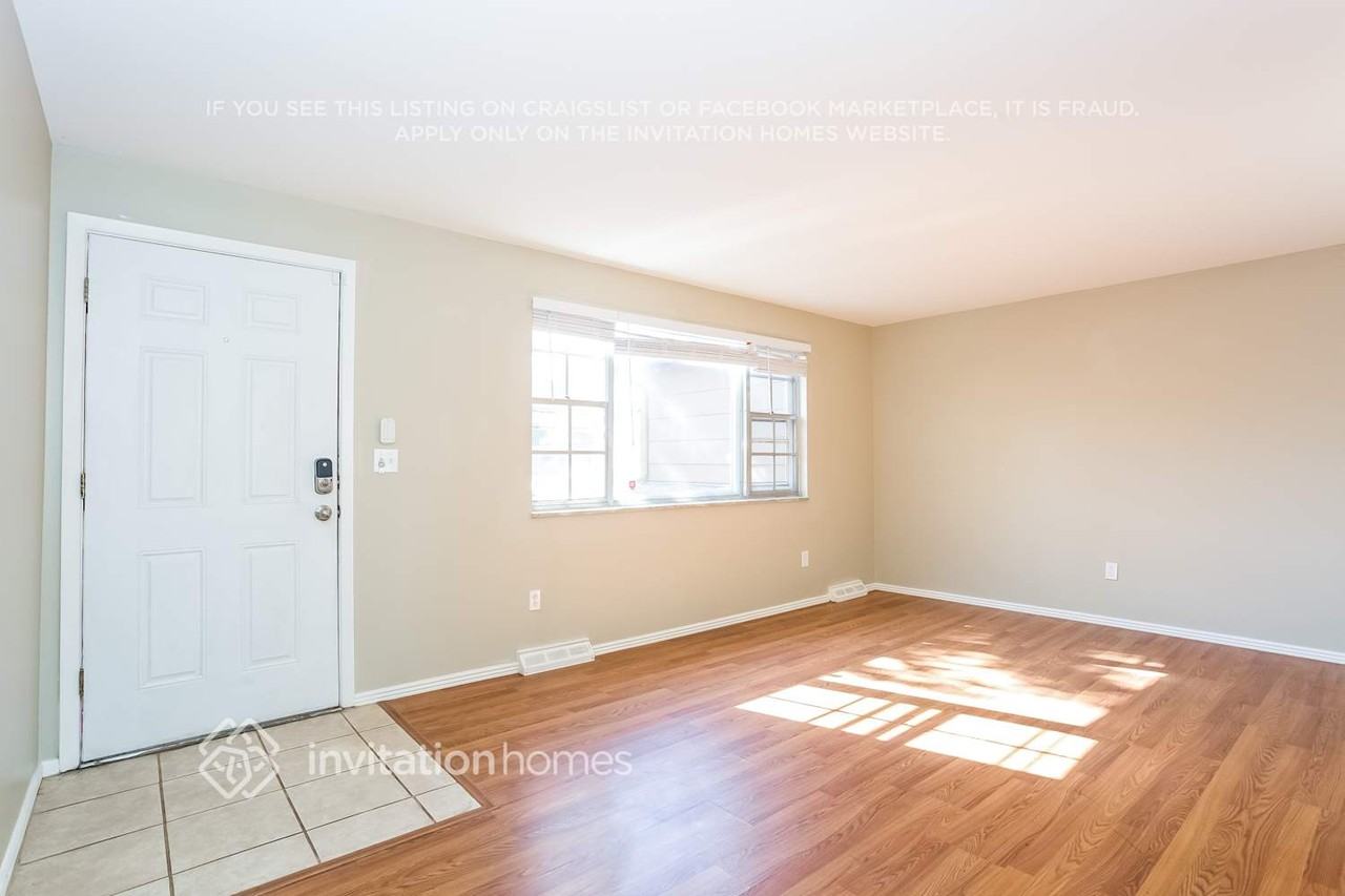 6471 S Birch Cir - Photo 2 of 16