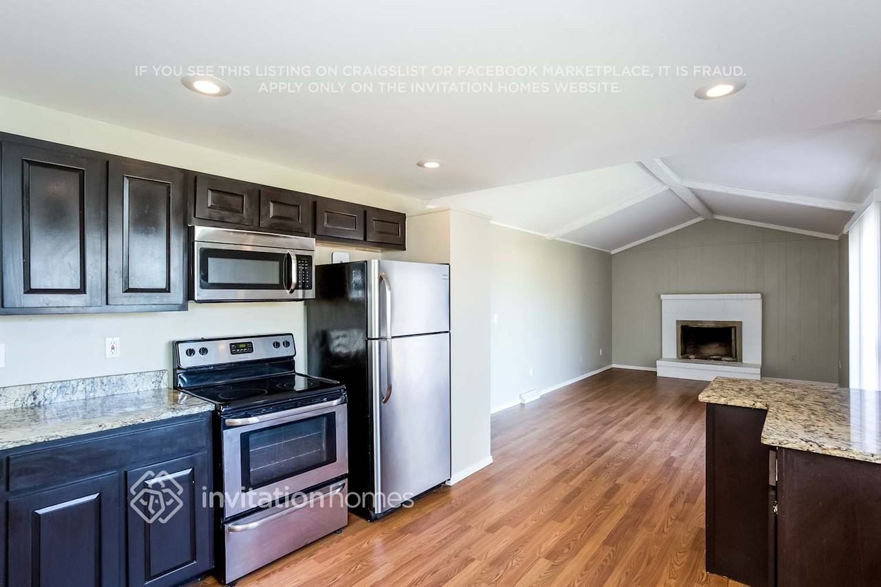 6471 S Birch Cir - Photo 4 of 16